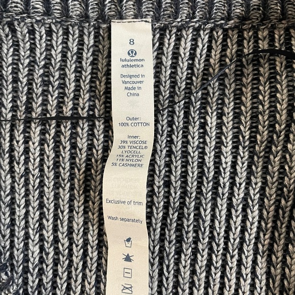 Lululemon. Blue and Gray Sweater Cardigan. Size 8. (Accepting Offers) - Picture 2 of 6